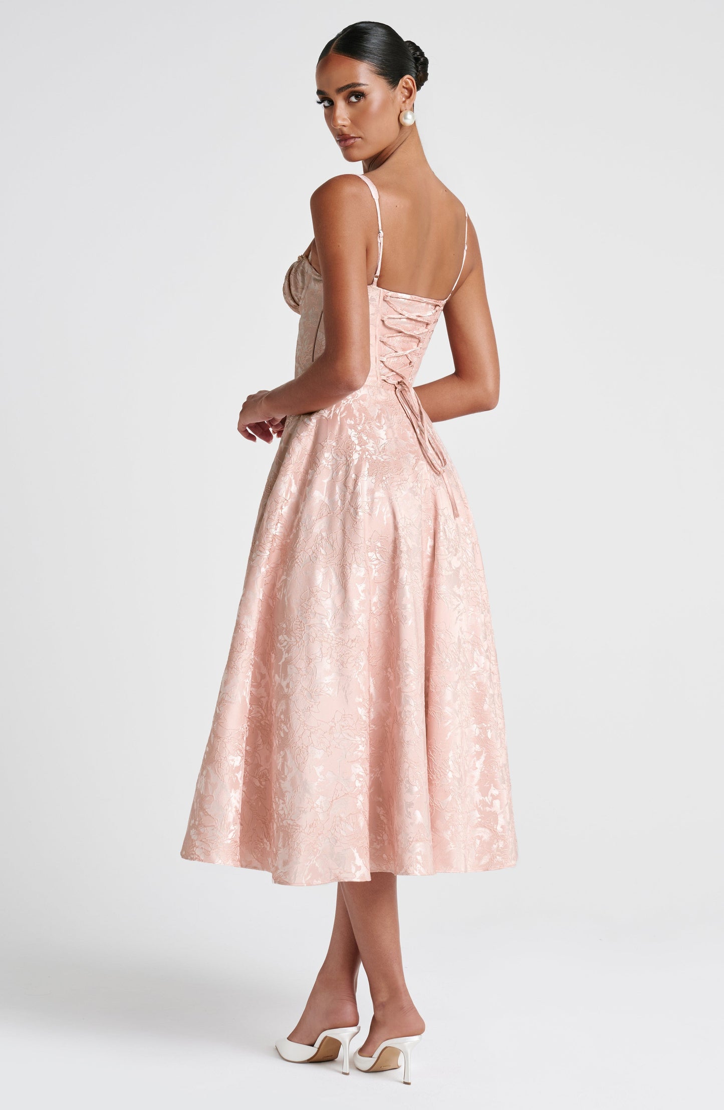 Vestido de verano midi Chloe color melocotón claro