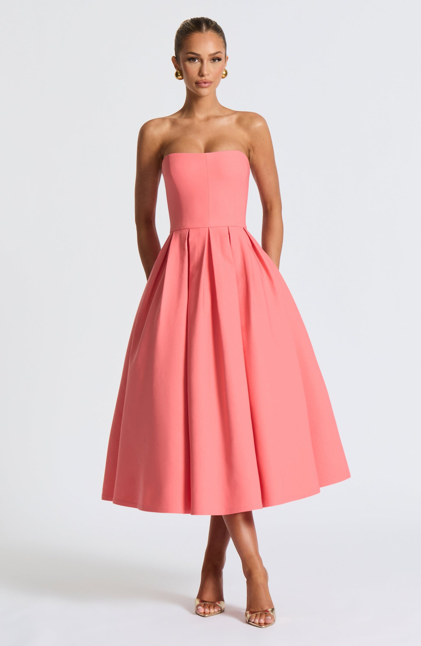 Vestido midi veraniego rosa coral lila