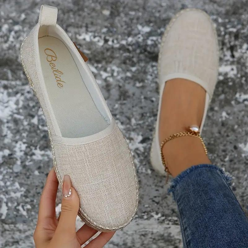 Alpargatas sin cordones de lona de Sophia – el calzado perfecto para el verano