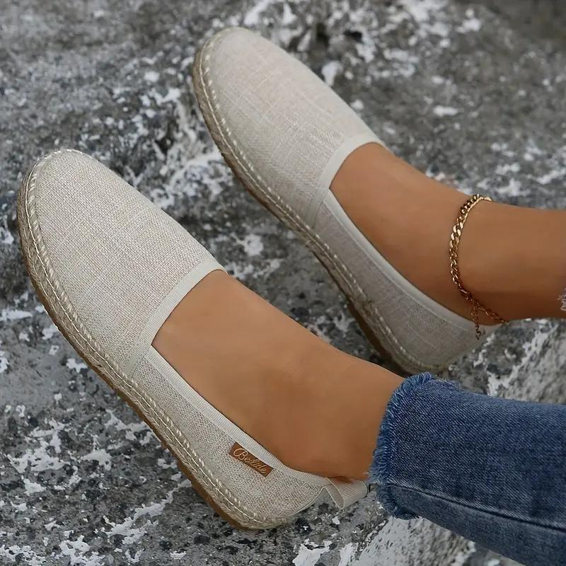 Alpargatas sin cordones de lona de Sophia – el calzado perfecto para el verano
