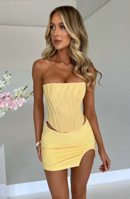 Minifalda Sophie Lemon para el verano