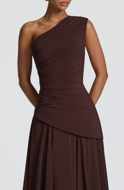 Vestido de verano maxi Sophia en marrón ciruela
