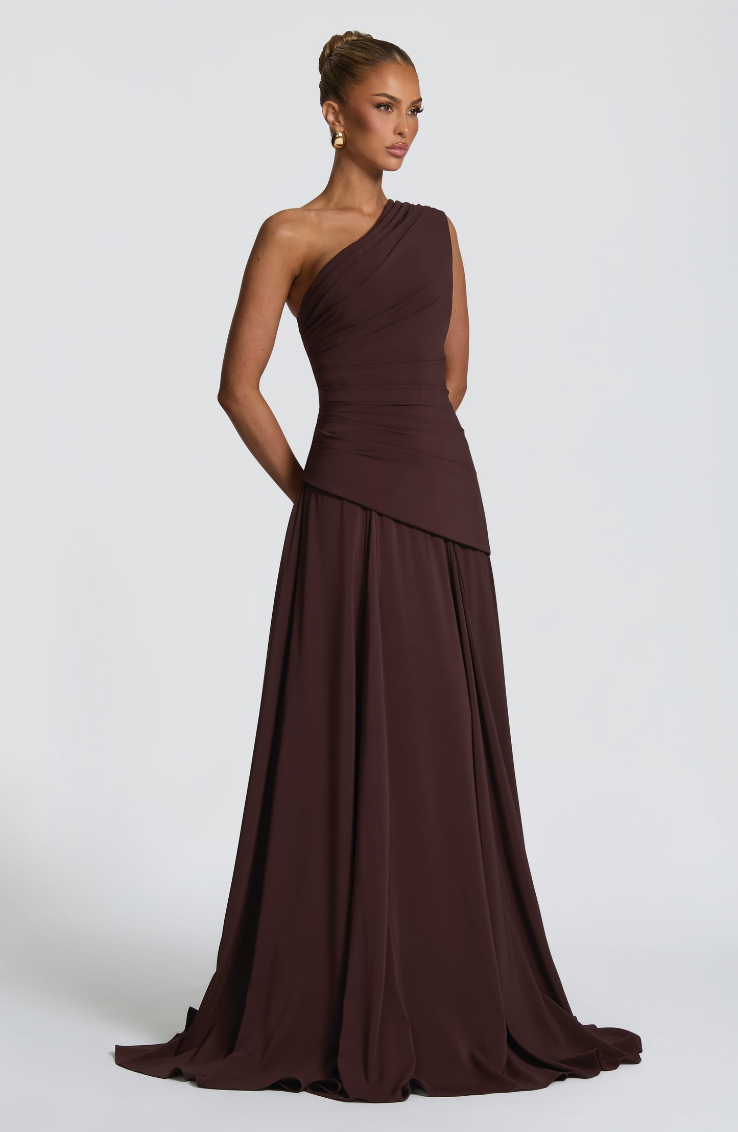 Vestido de verano maxi Sophia en marrón ciruela