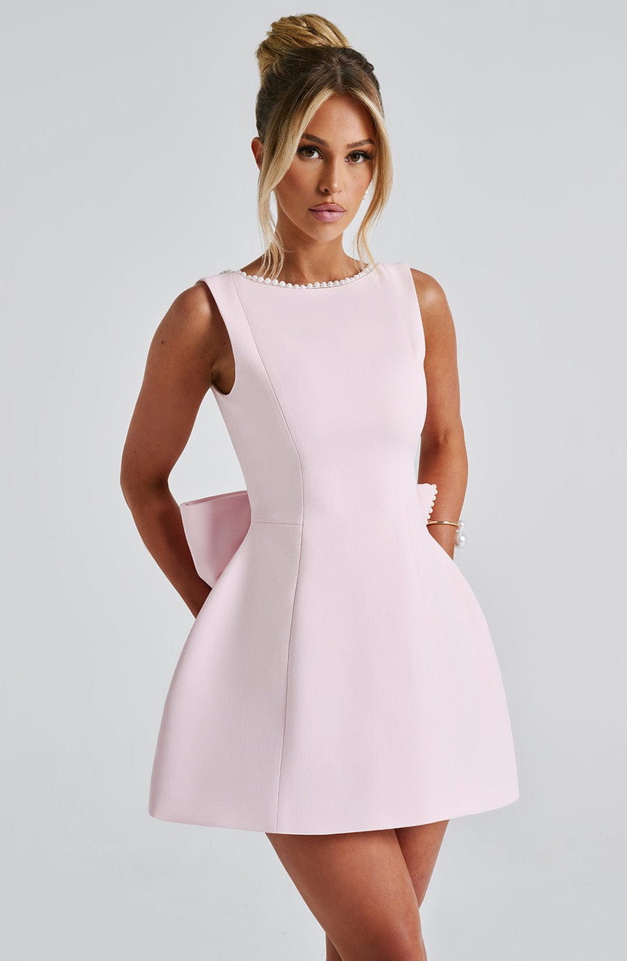 Vestido corto Emily Blush - Moda veraniega adorable
