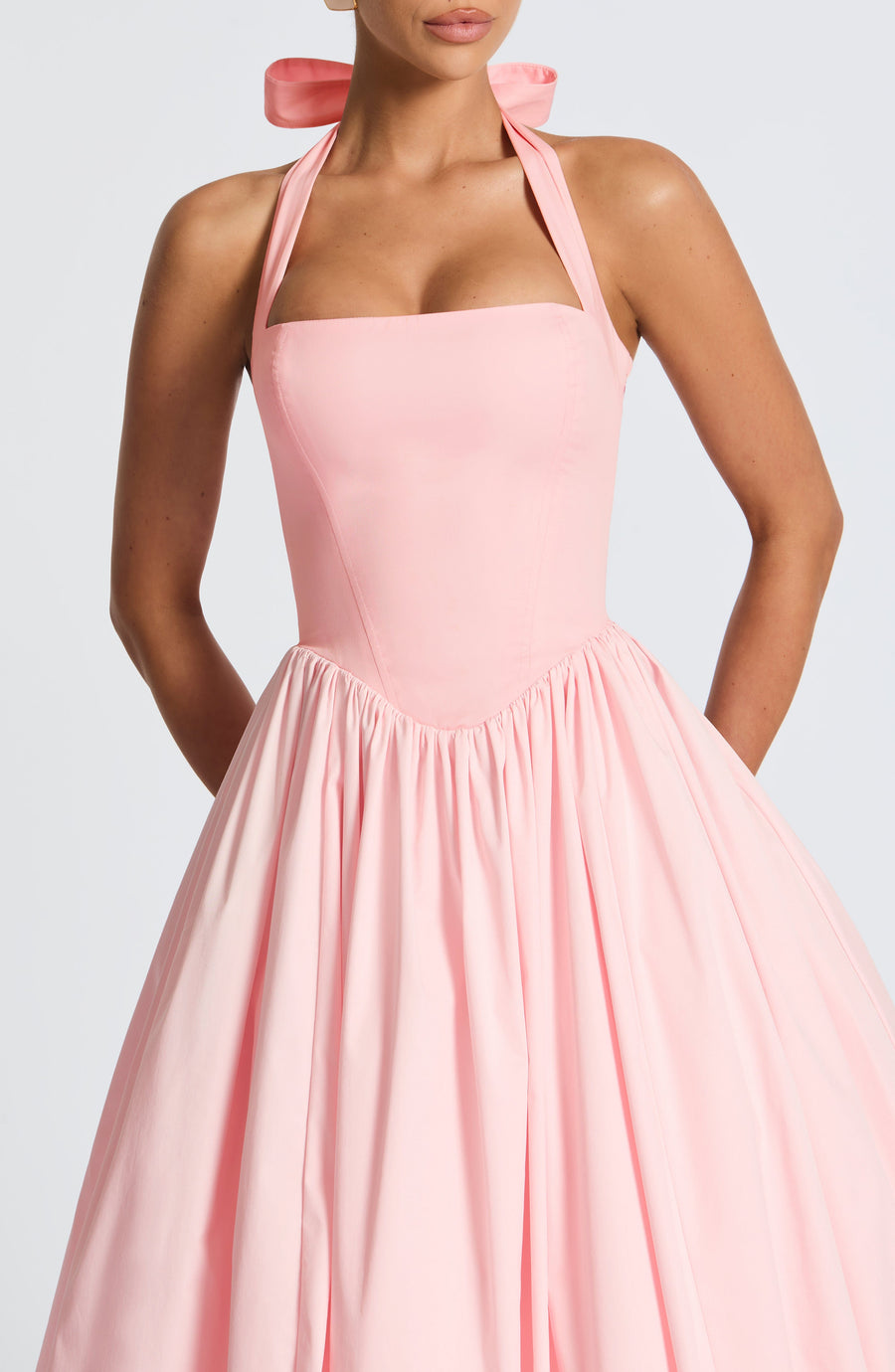 Vestido midi Sophia Blush - Moda veraniega elegante