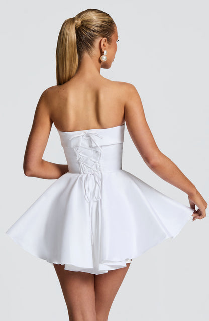 Minivestido Chloe Ivory - Moda veraniega adorable