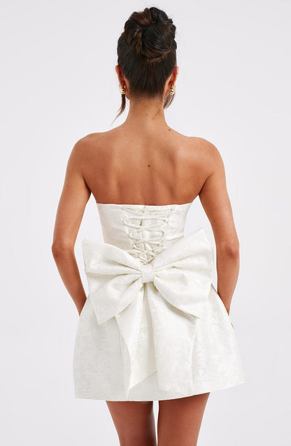 Vestido mini Sophia Ivory - Lindo vestido de verano