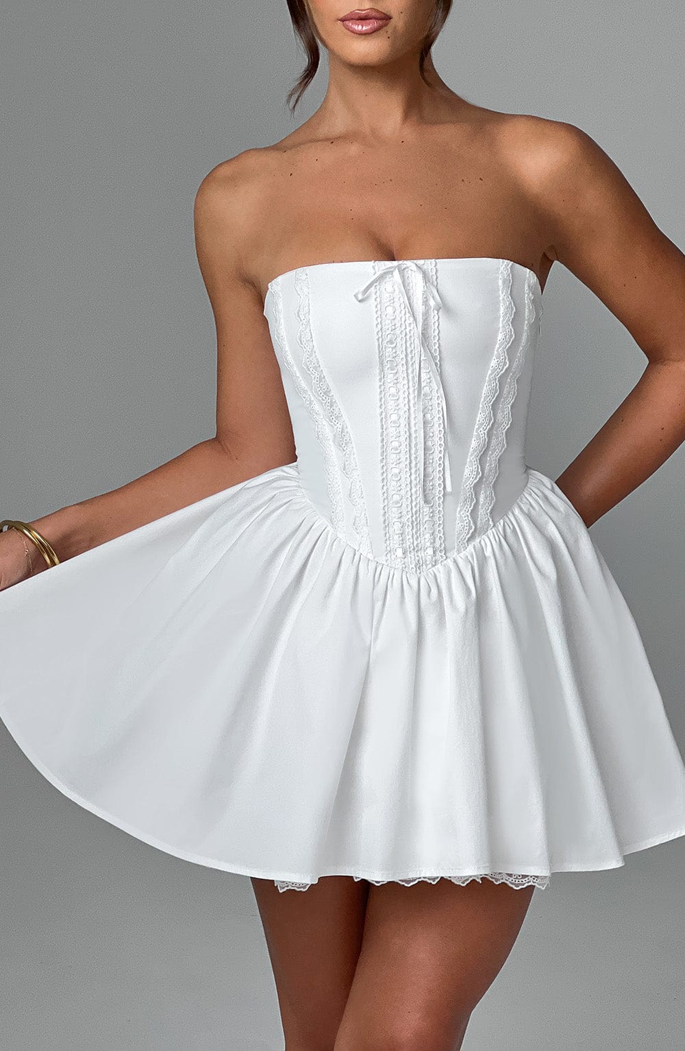 Minivestido Chloe Ivory - Moda de verano adorable