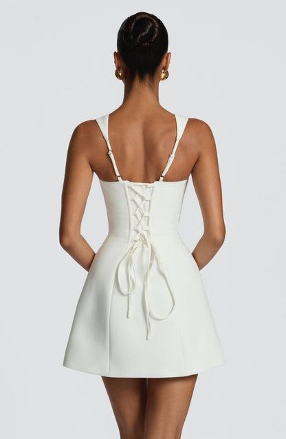 Chloe Ivory Mini Vestido - Moda de Verano Encantadora