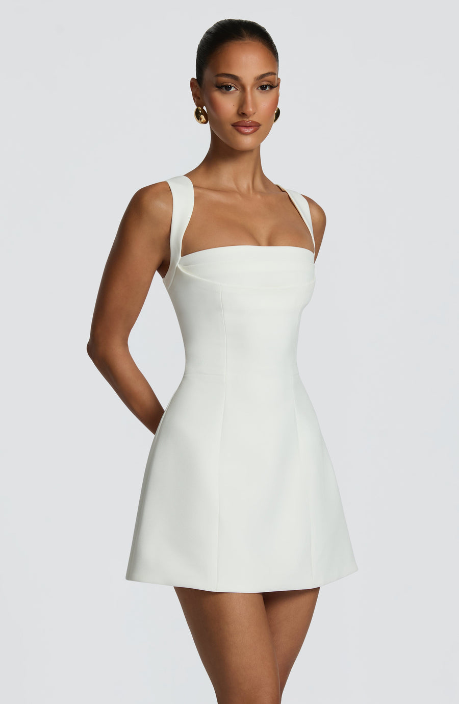 Chloe Ivory Mini Vestido - Moda de Verano Encantadora