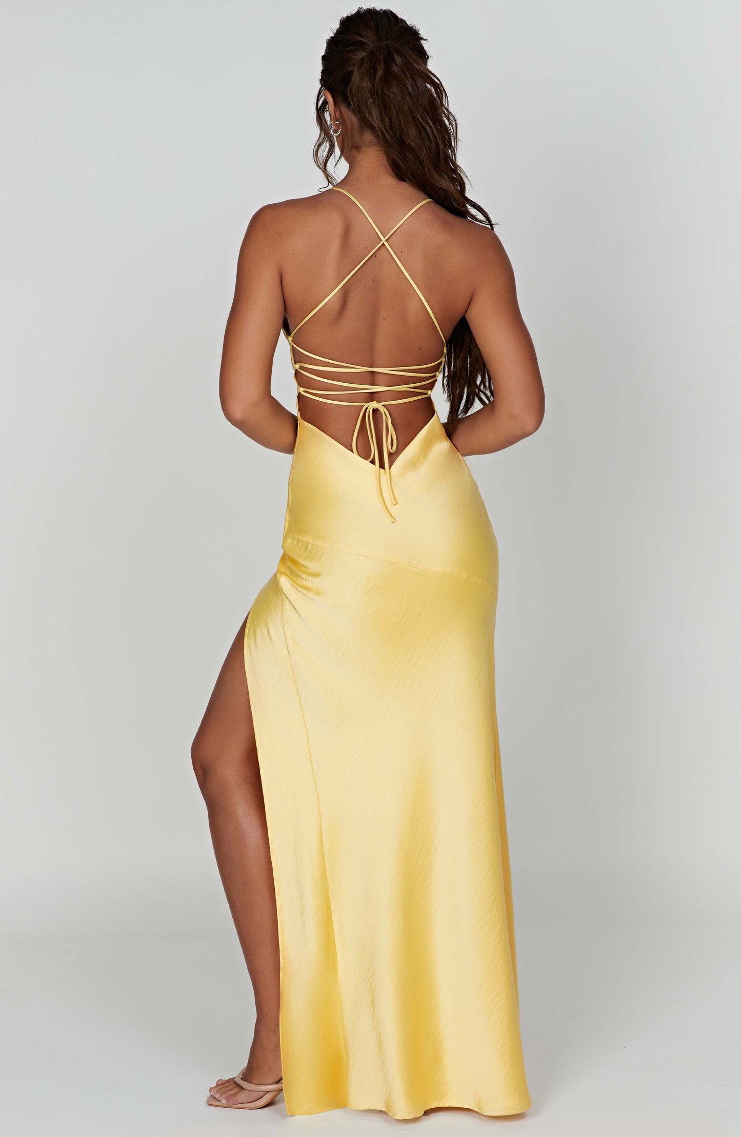 Maxivestido Chloe Lemon - Perfecto para el verano