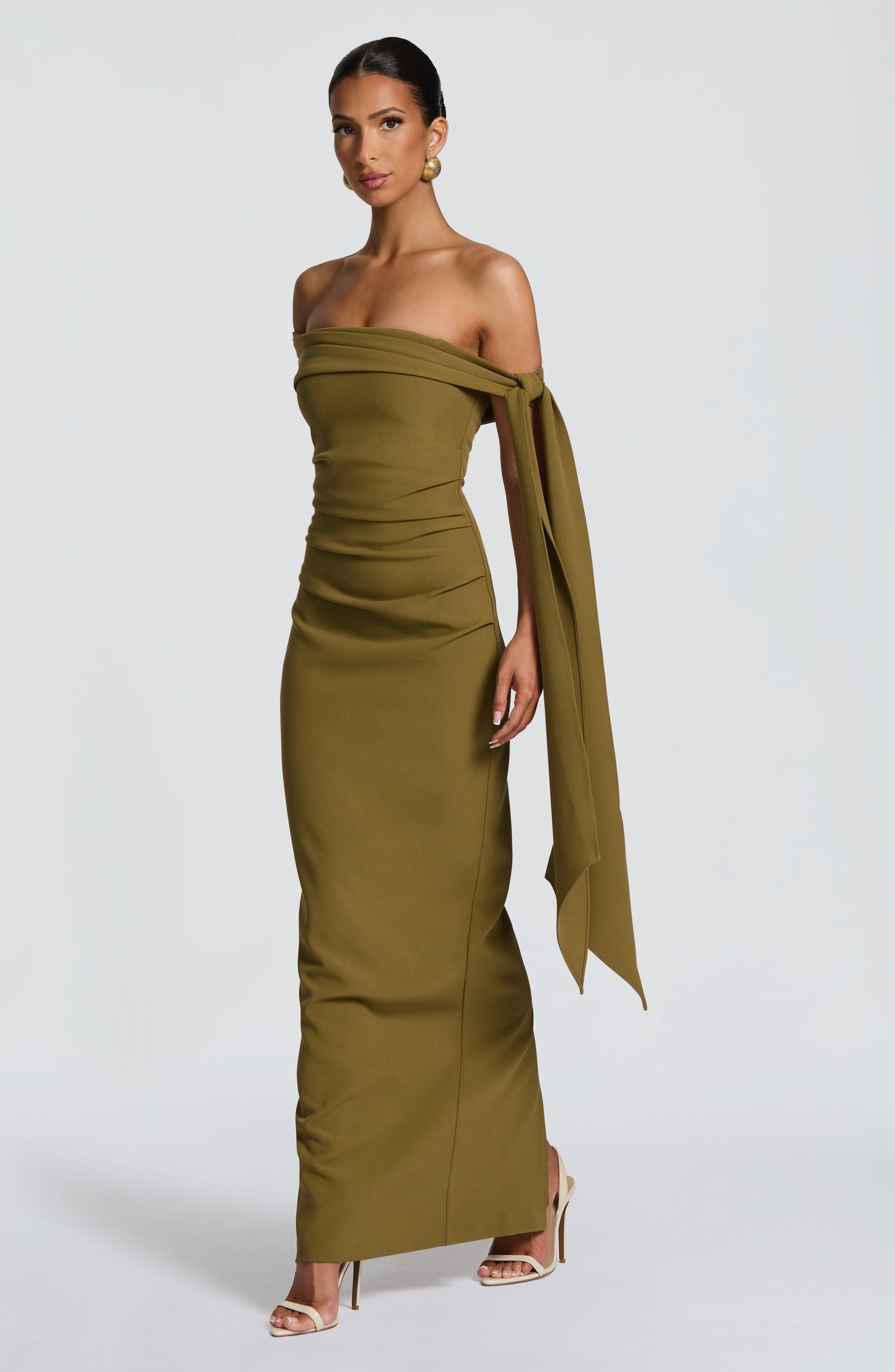 Luvrefashion | Addie Full Length Dress Rich Olive in XS - detail view