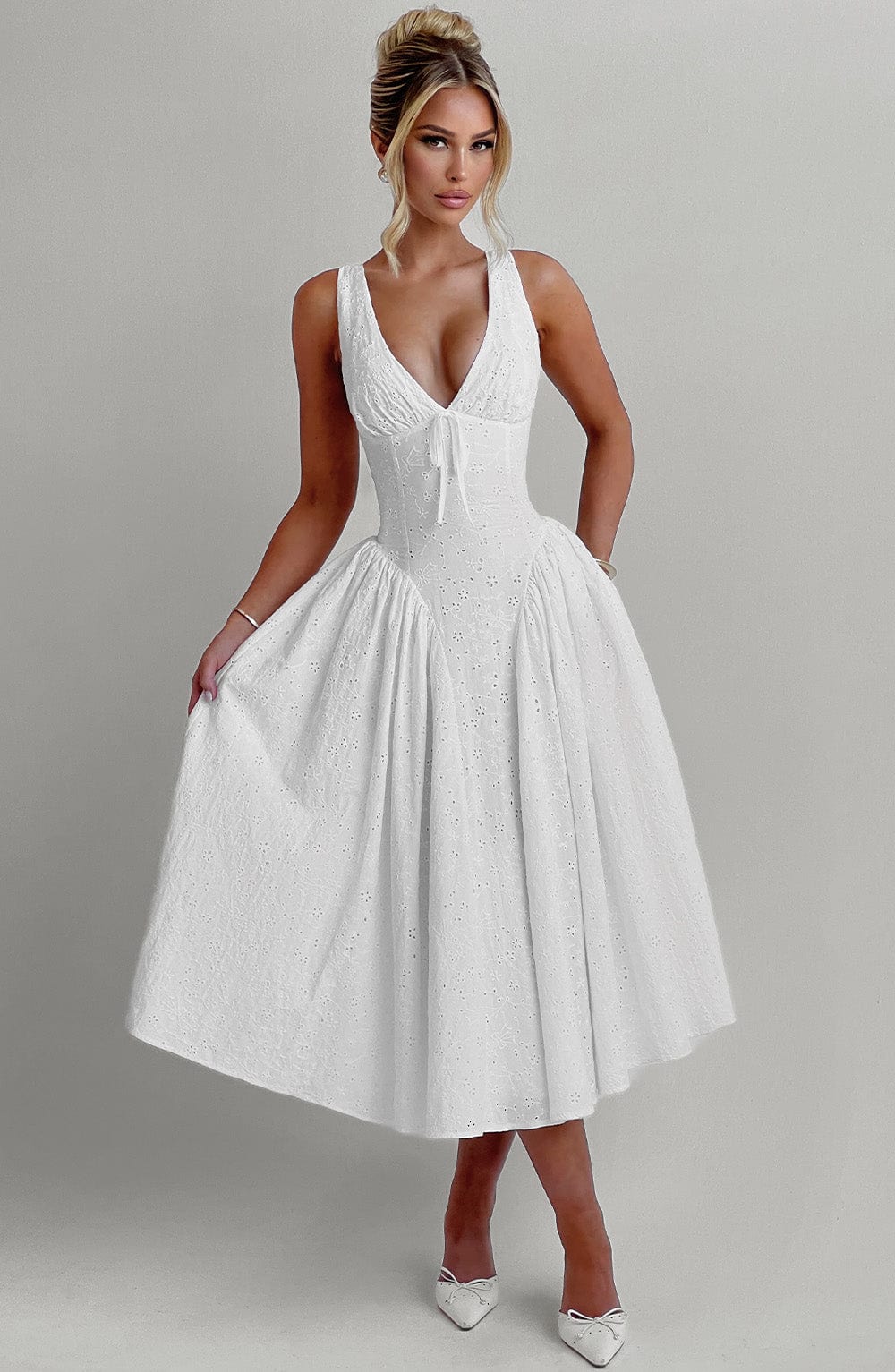 Chloe Ivory Midi Sundress - Vestido perfecto para el verano