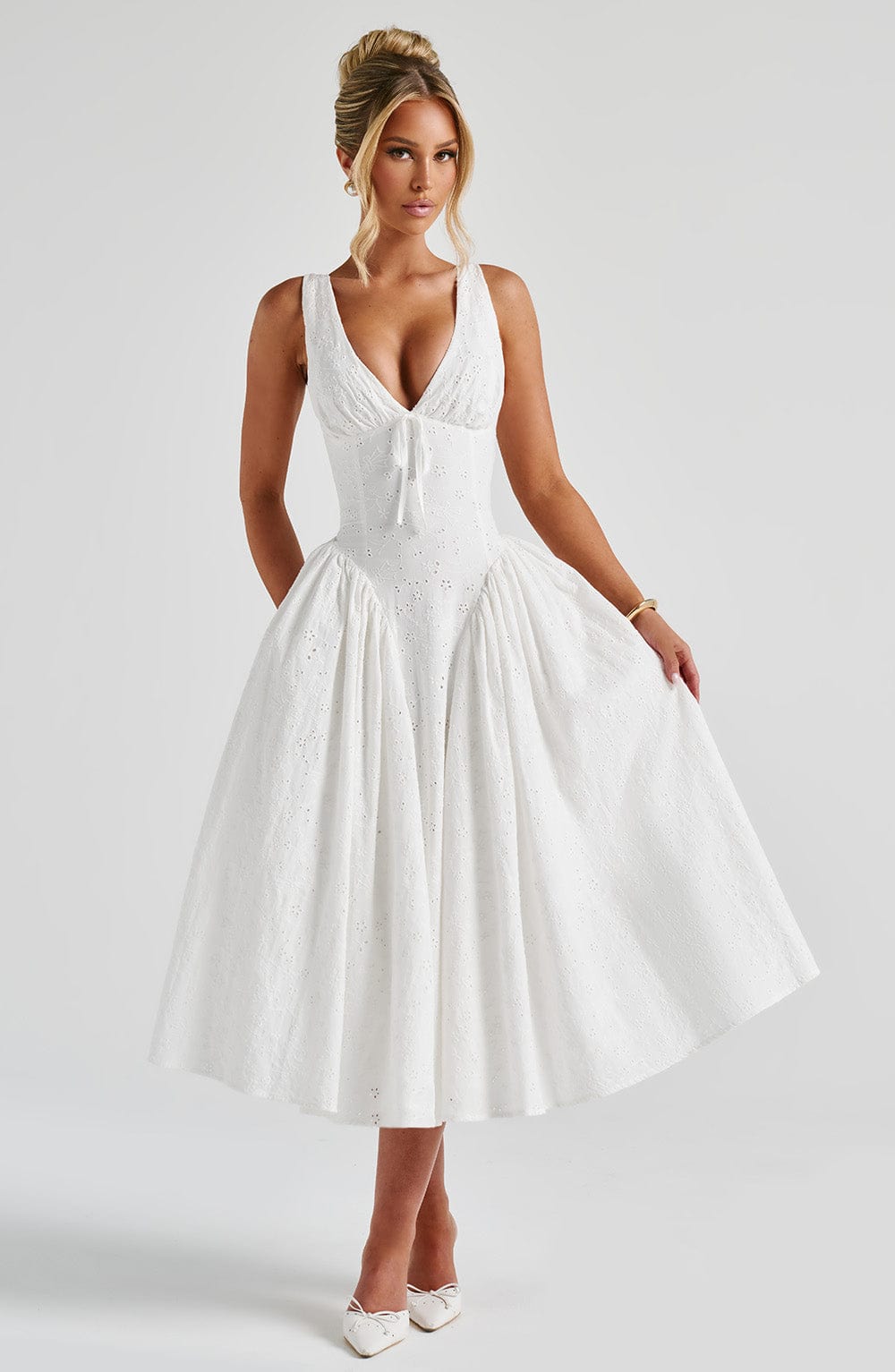 Chloe Ivory Midi Sundress - Vestido perfecto para el verano
