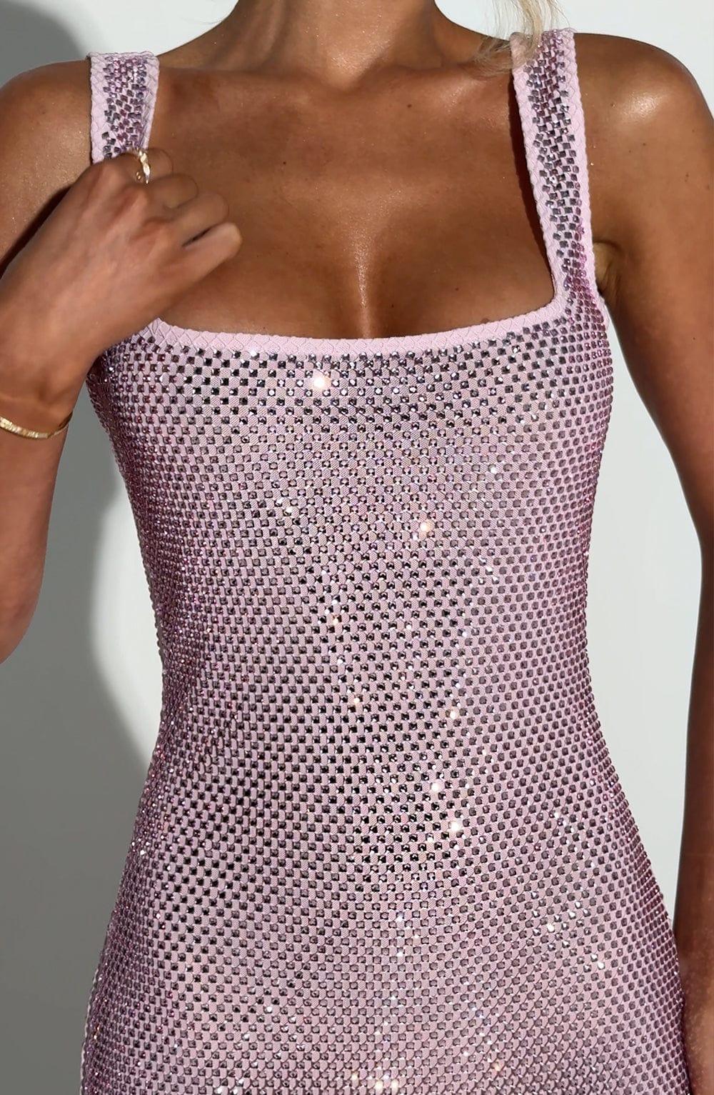 Minivestido Chloe Rosa - Perfecto para el verano