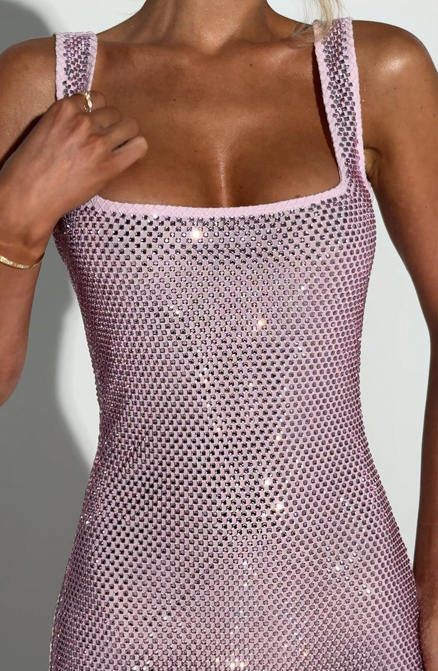 Minivestido Chloe Rosa - Perfecto para el verano