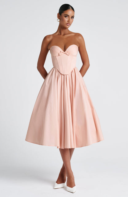 Vestido de verano Chloe Midi en melocotón suave