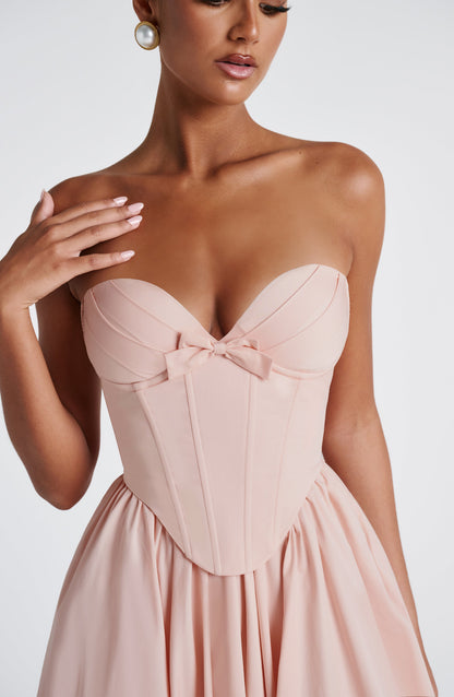 Vestido de verano Chloe Midi en melocotón suave