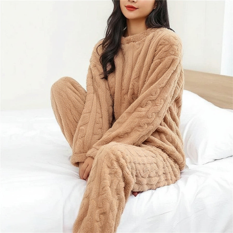 Luvrefashion | Relaxed Fit Long Sleeve Sleepwear Set in Pink - detail view