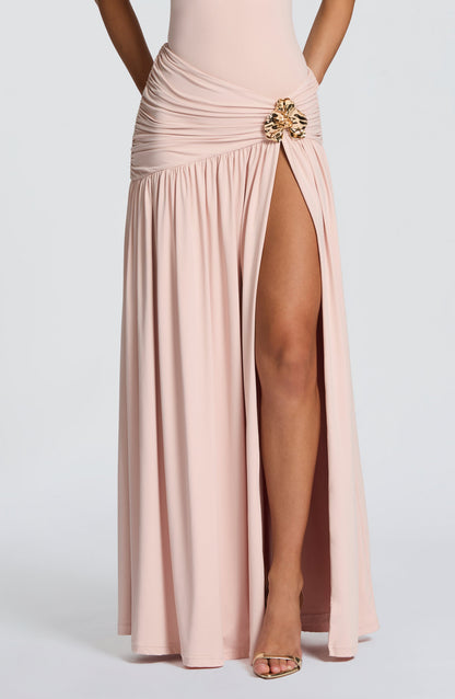 Falda Maxi Amelia en Rosa Suave para el Verano