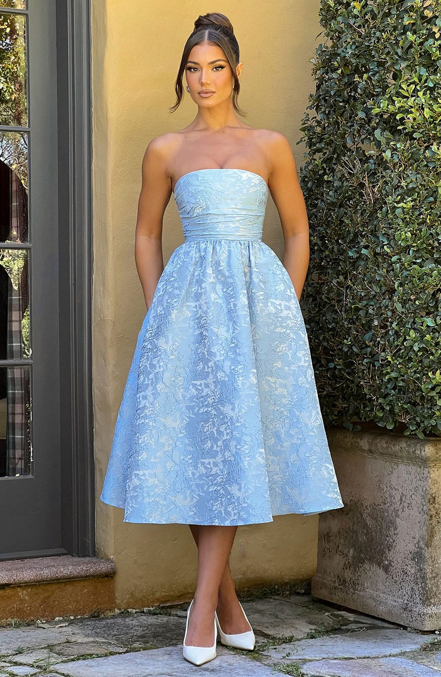 Chloe Blue Midi Sundress - Perfecto para el verano