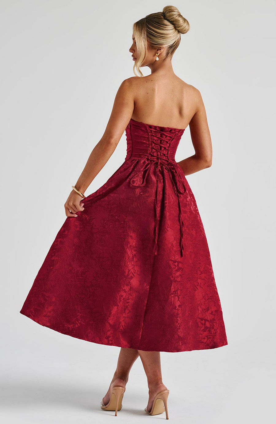 Chloe Red Midi Sundress - Perfecto para el verano