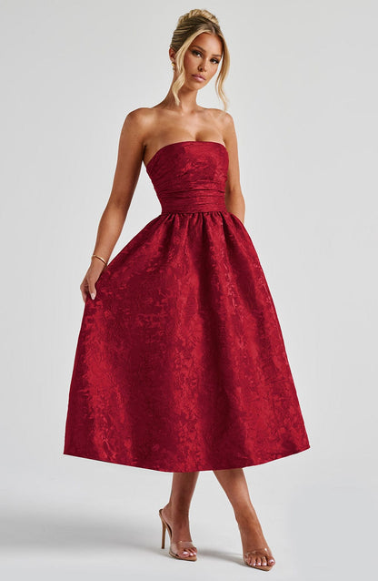 Chloe Red Midi Sundress - Perfecto para el verano