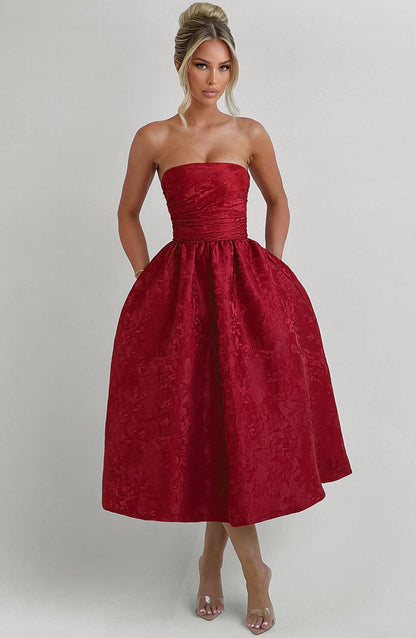 Chloe Red Midi Sundress - Perfecto para el verano