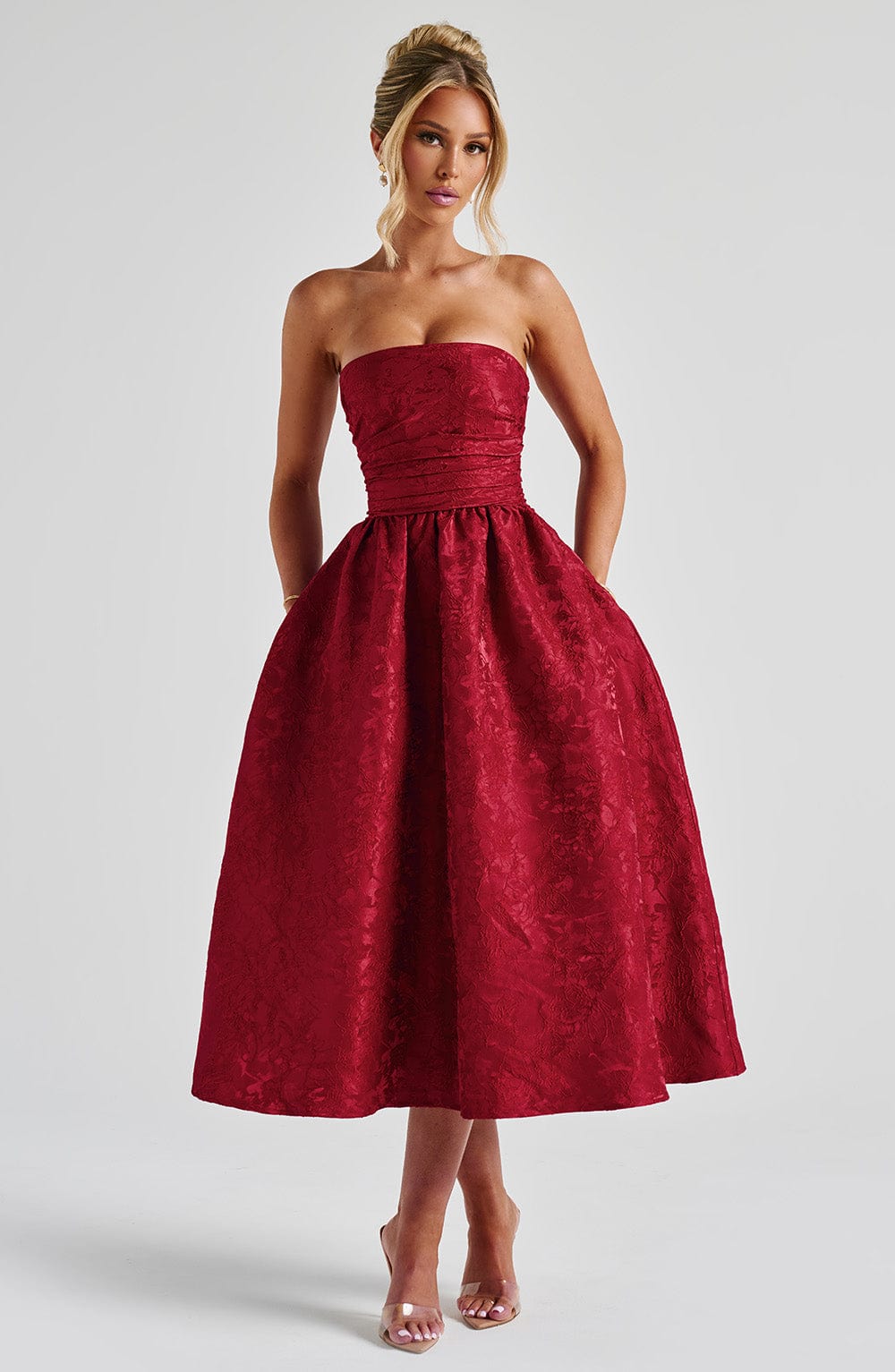 Chloe Red Midi Sundress - Perfecto para el verano
