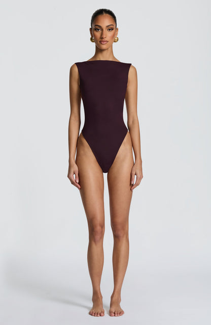 Sophia Plum Bodysuit para moda de verano