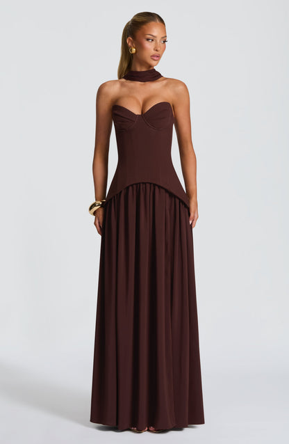 Vestido maxi de verano Sophia Plum marrón