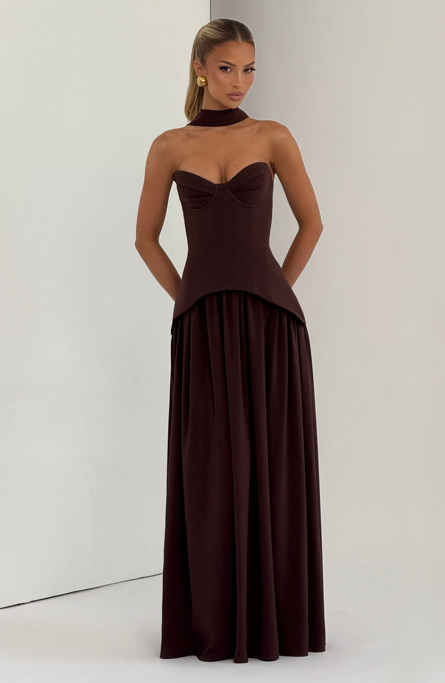 Vestido maxi de verano Sophia Plum marrón