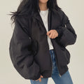 Chaqueta bomber de mujer con capucha de piel