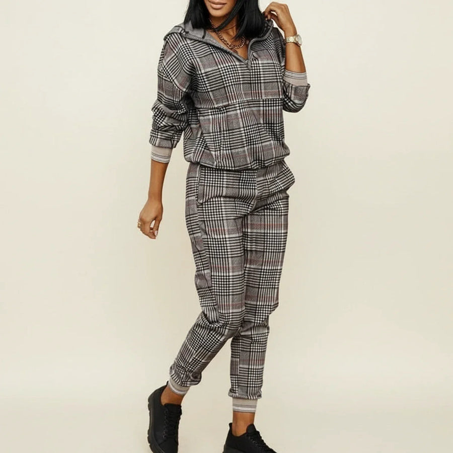 Luvrefashion | Jogger Set Two Piece Outfit in Black - detail view