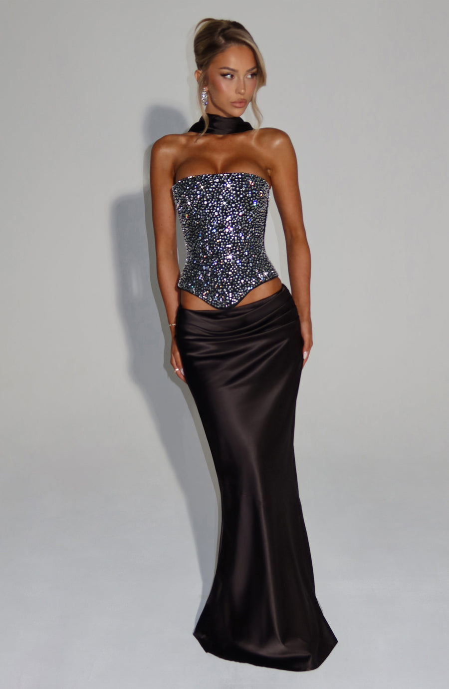 Top corsé negro Sophia para la moda de verano